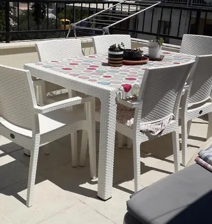 Studio And Terrace And Kitchen And Sea View Sleeps 2 דירה דידים