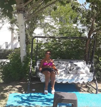 Studio And Terrace And Kitchen And Sea View Sleeps 2 דידים