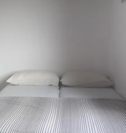 Studio And Terrace And Kitchen And Sea View Sleeps 2 Appartement *